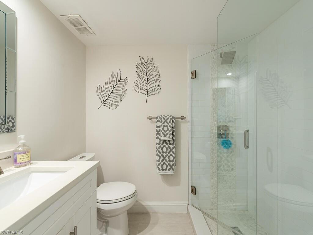 VANDERBILT TOWERS - Residential Lease