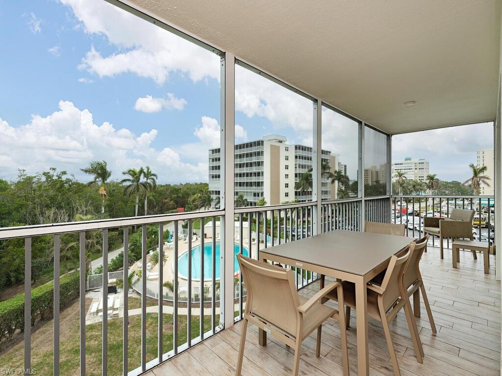 VANDERBILT TOWERS - Residential Lease