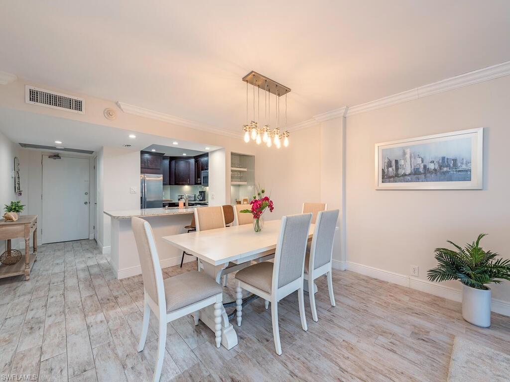 VANDERBILT TOWERS - Residential Lease