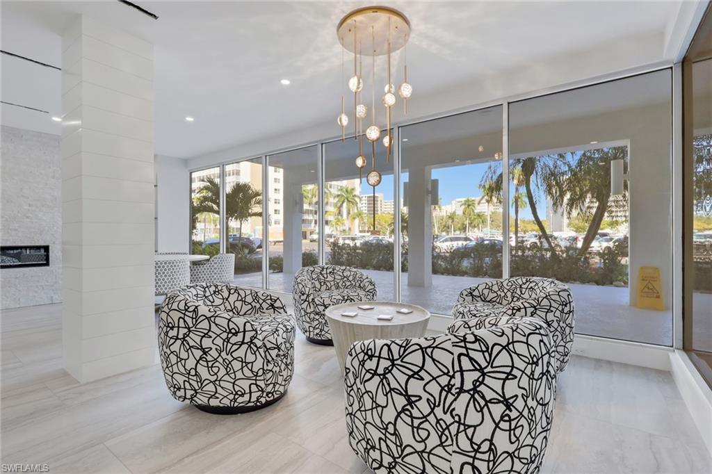 VANDERBILT TOWERS - Residential Lease