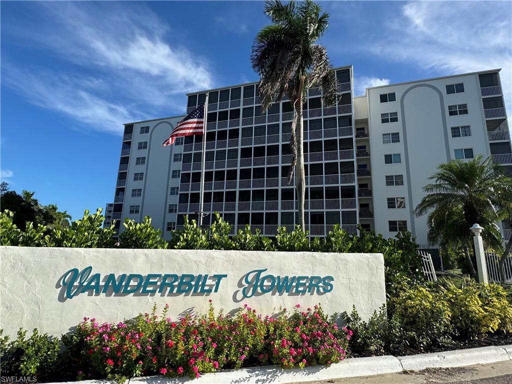 VANDERBILT TOWERS - Residential Lease