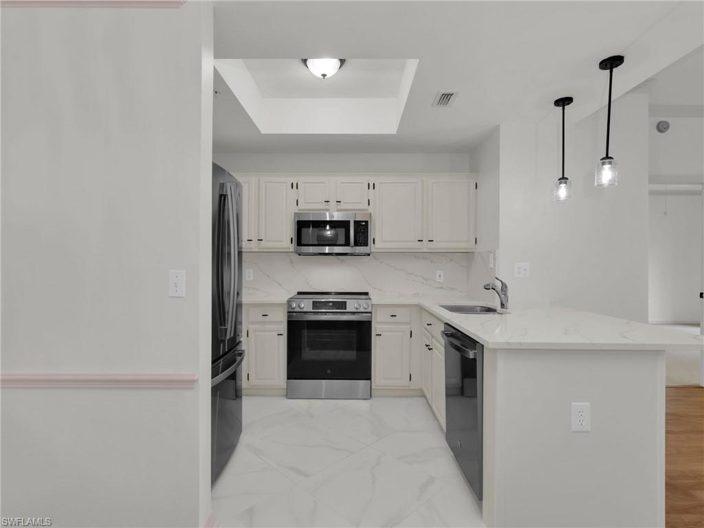 ARBOR TRACE - Residential