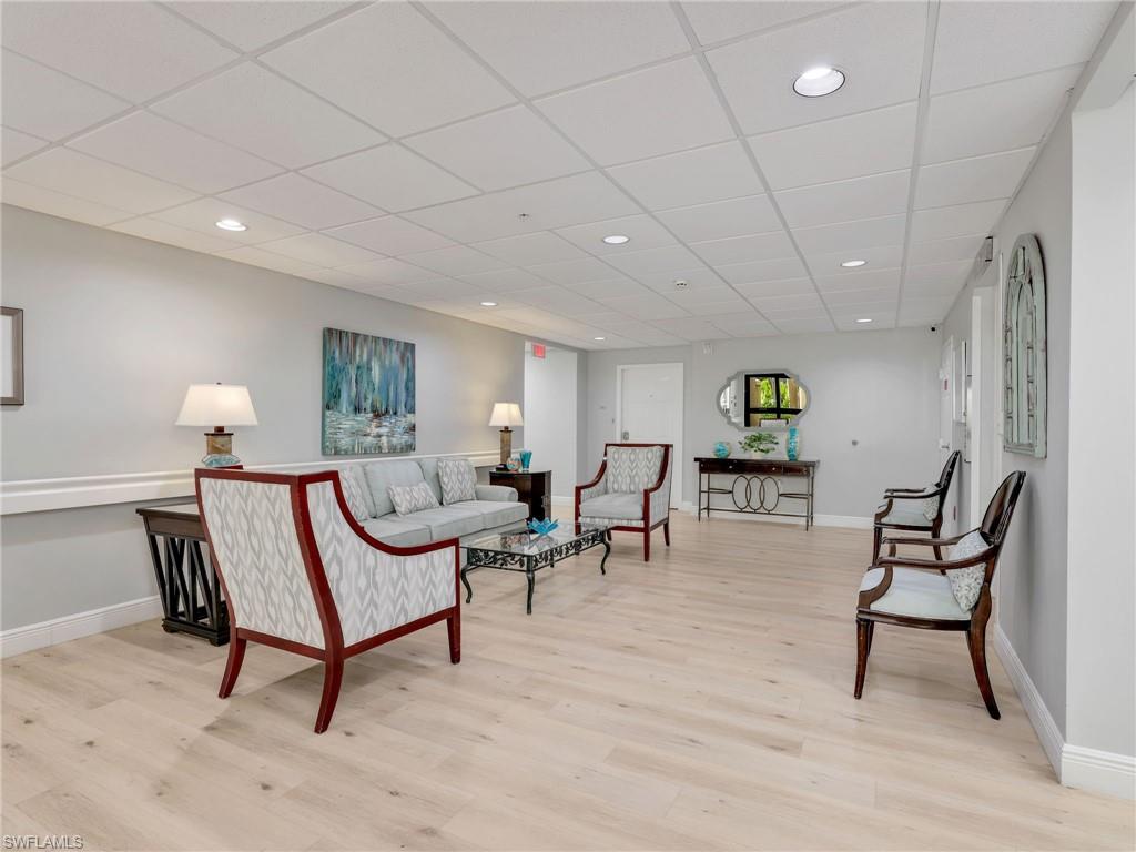 ARBOR TRACE - Residential