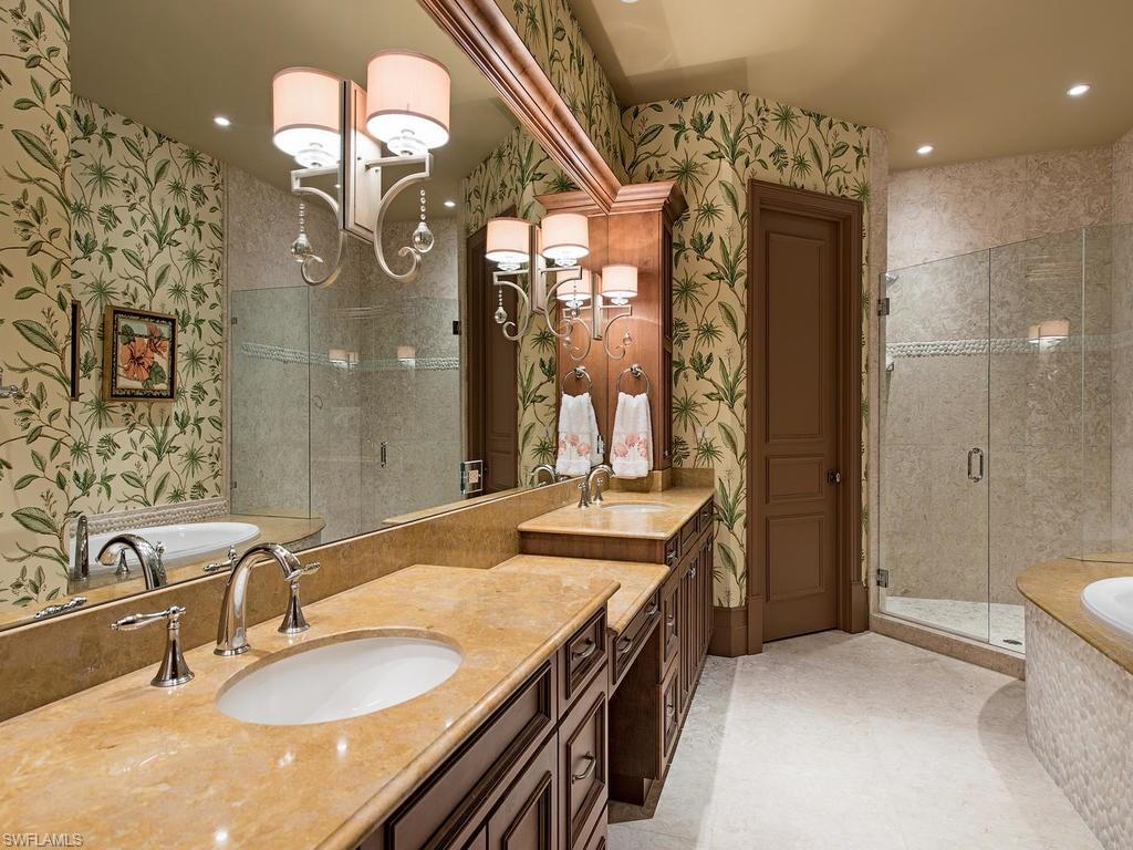 OLDE NAPLES - Residential