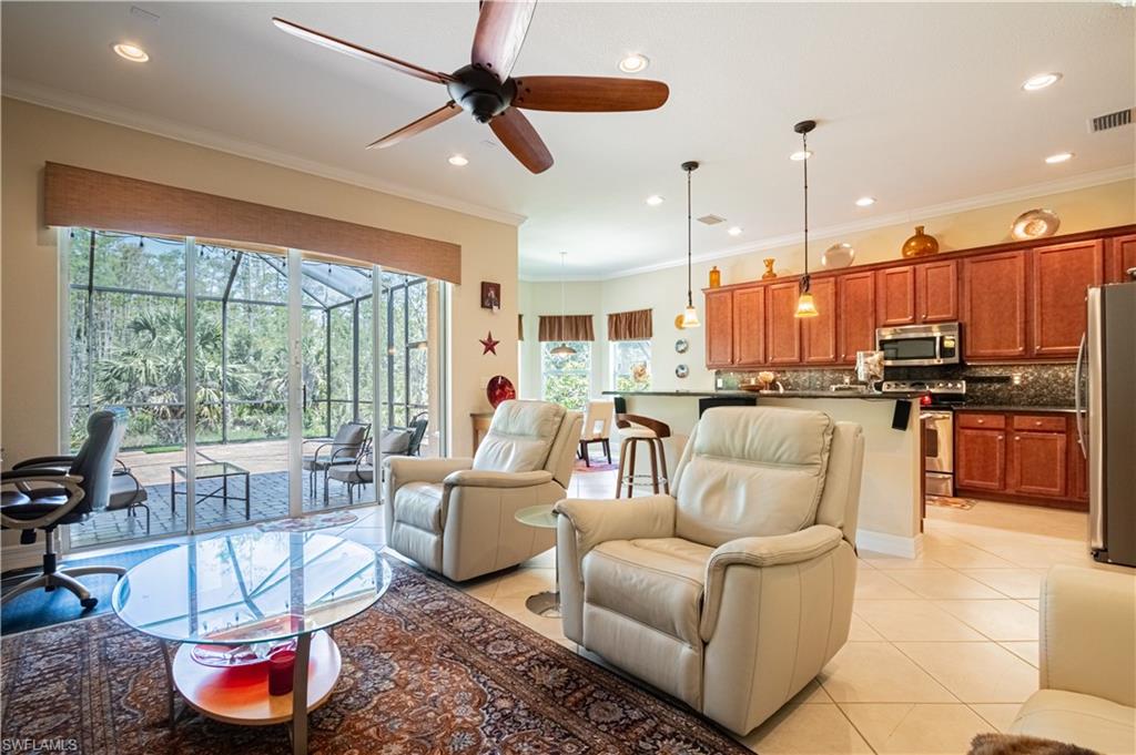 BOTANICA LAKES - Residential