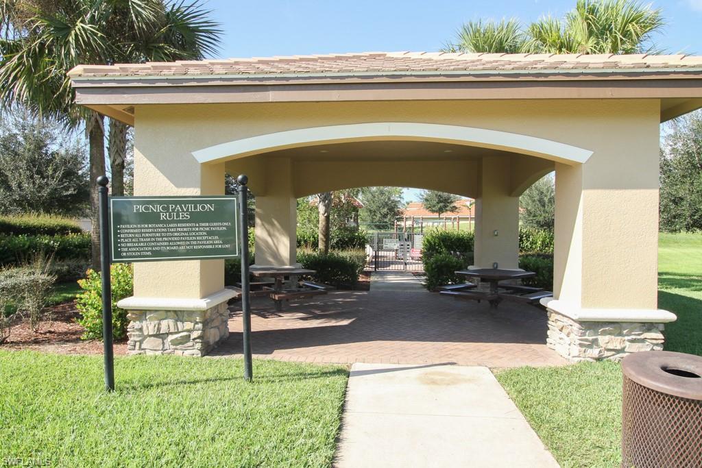 BOTANICA LAKES - Residential