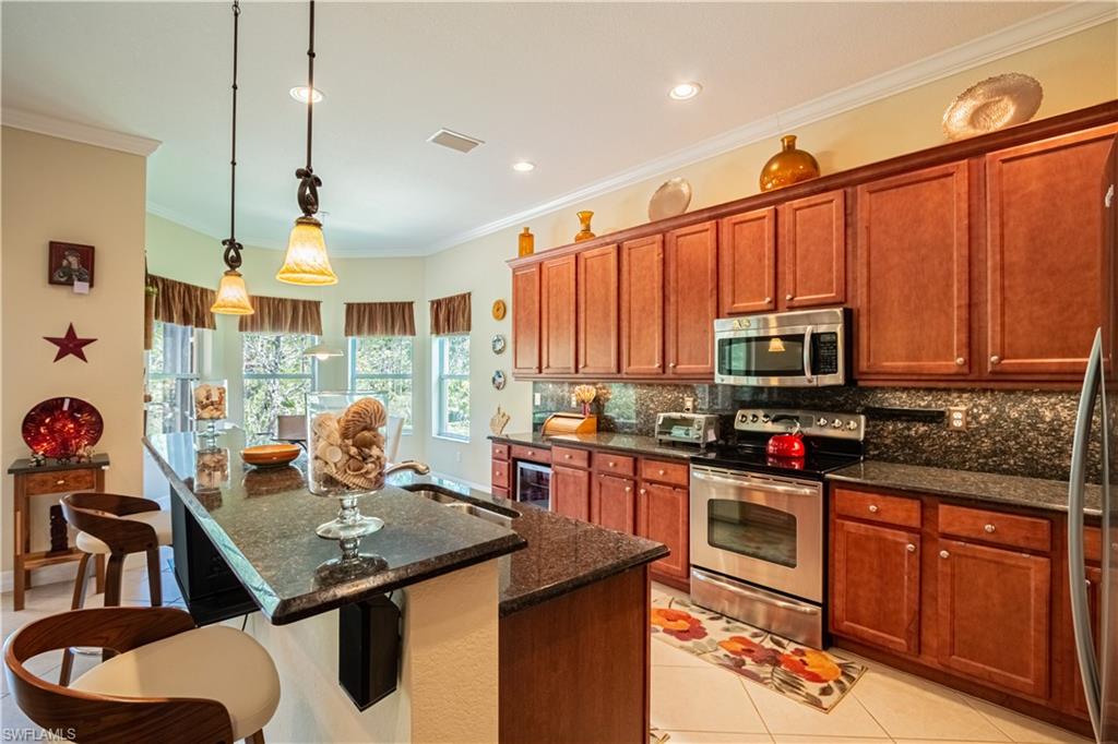 BOTANICA LAKES - Residential