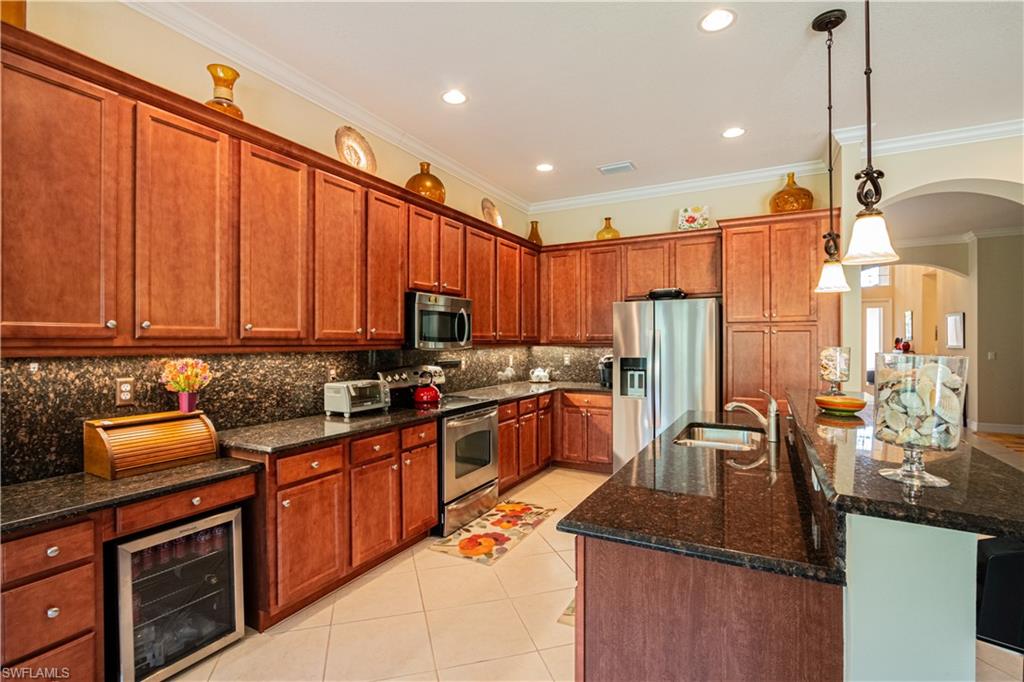 BOTANICA LAKES - Residential