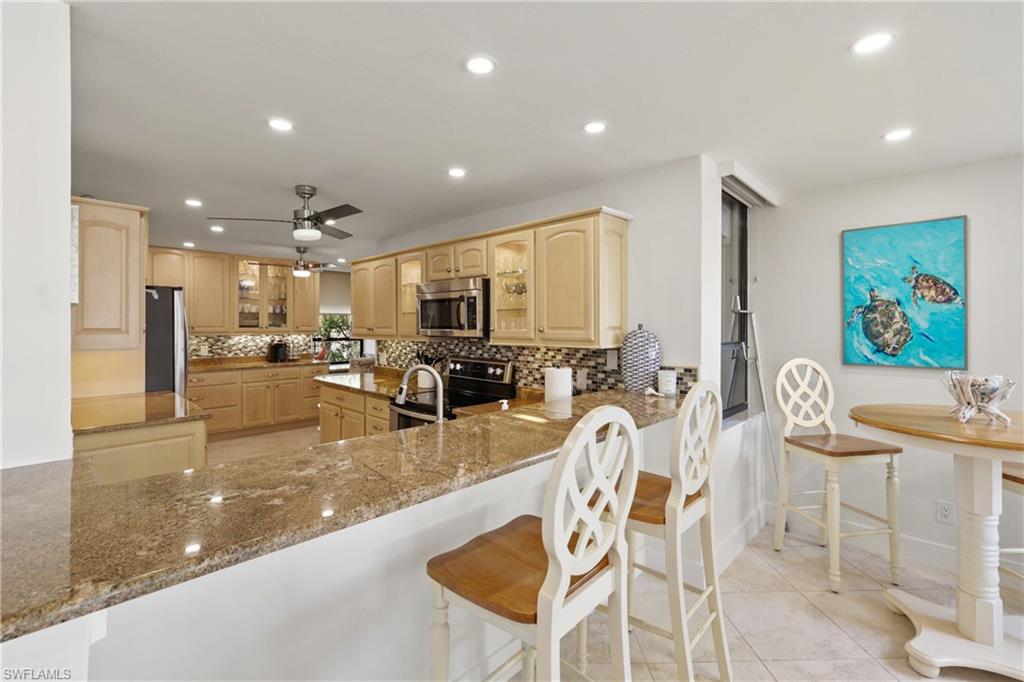 GULF COVE - Residential