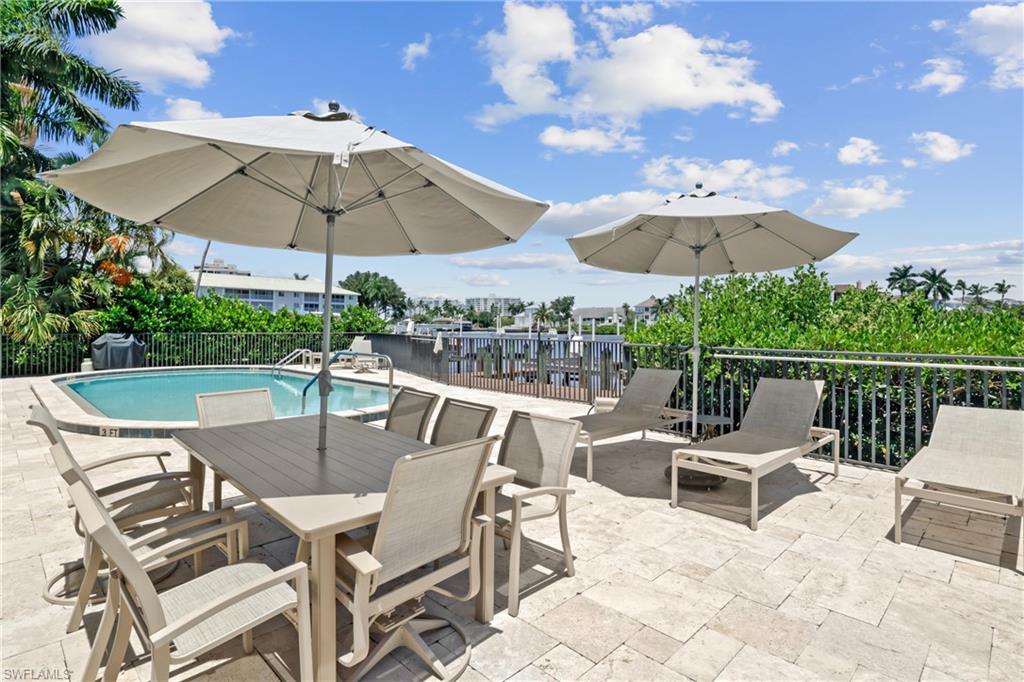 GULF COVE - Residential