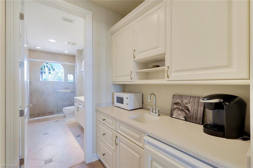 OYSTER BAY - Residential