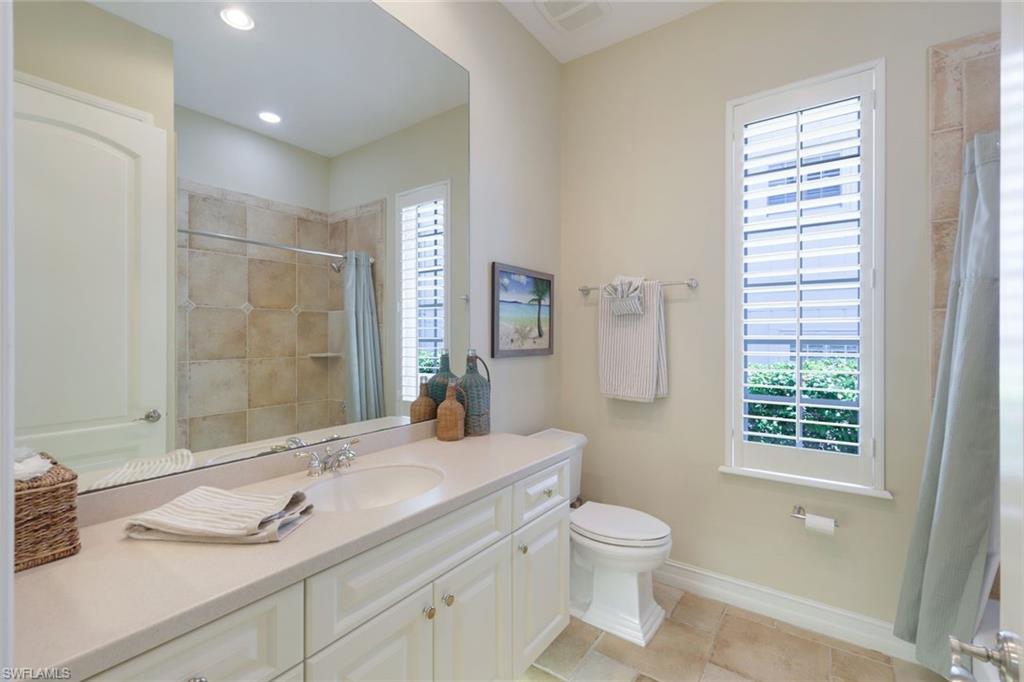 OYSTER BAY - Residential