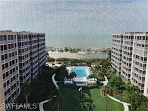 CRECIENTE CONDO EAST - Residential