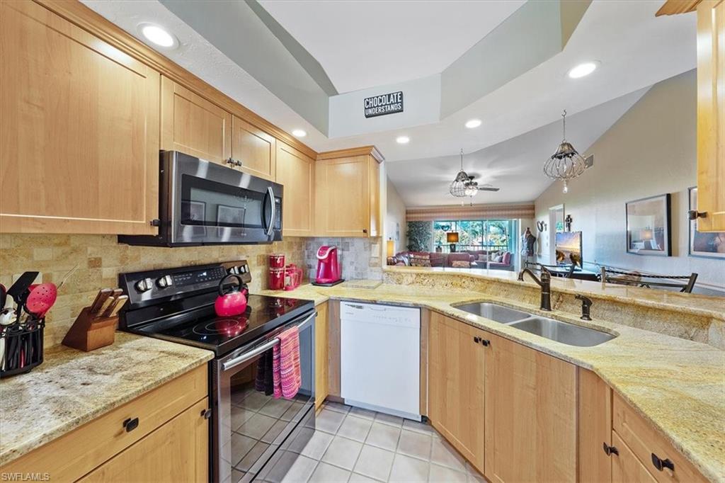 PAVILION CLUB - Residential