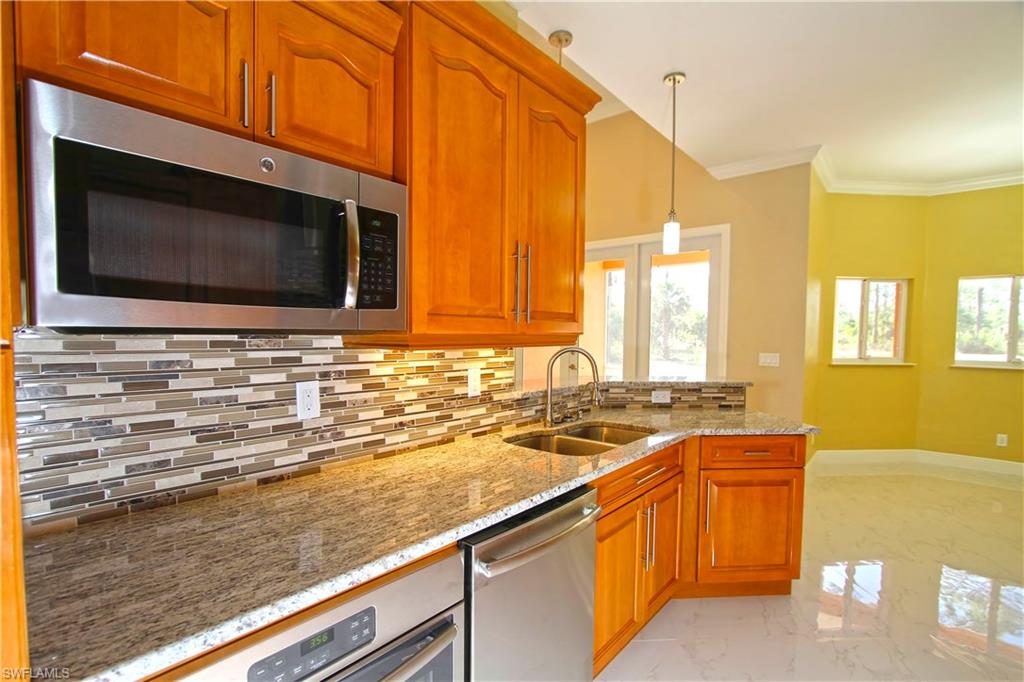 GOLDEN GATE ESTATES - Residential