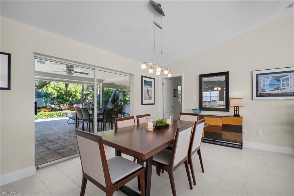 BOCA PALMS - Residential