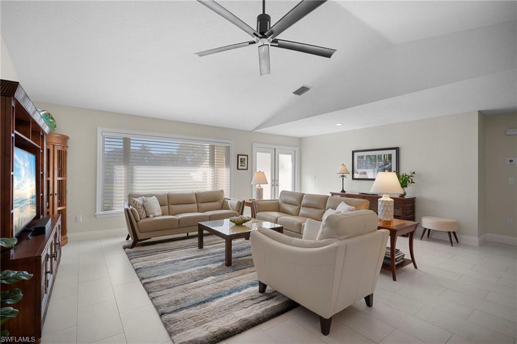 BOCA PALMS - Residential