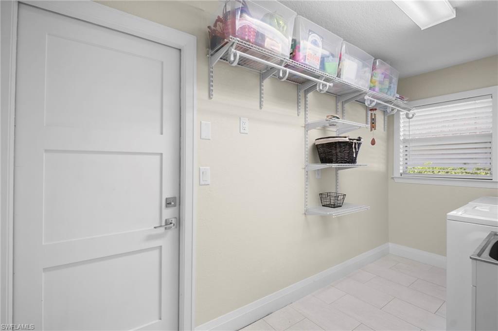 BOCA PALMS - Residential