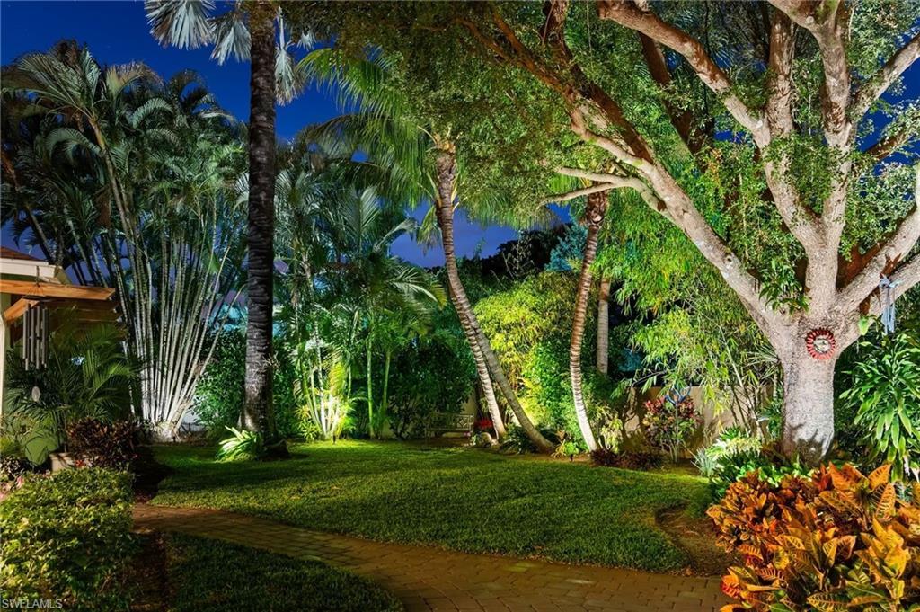 BOCA PALMS - Residential