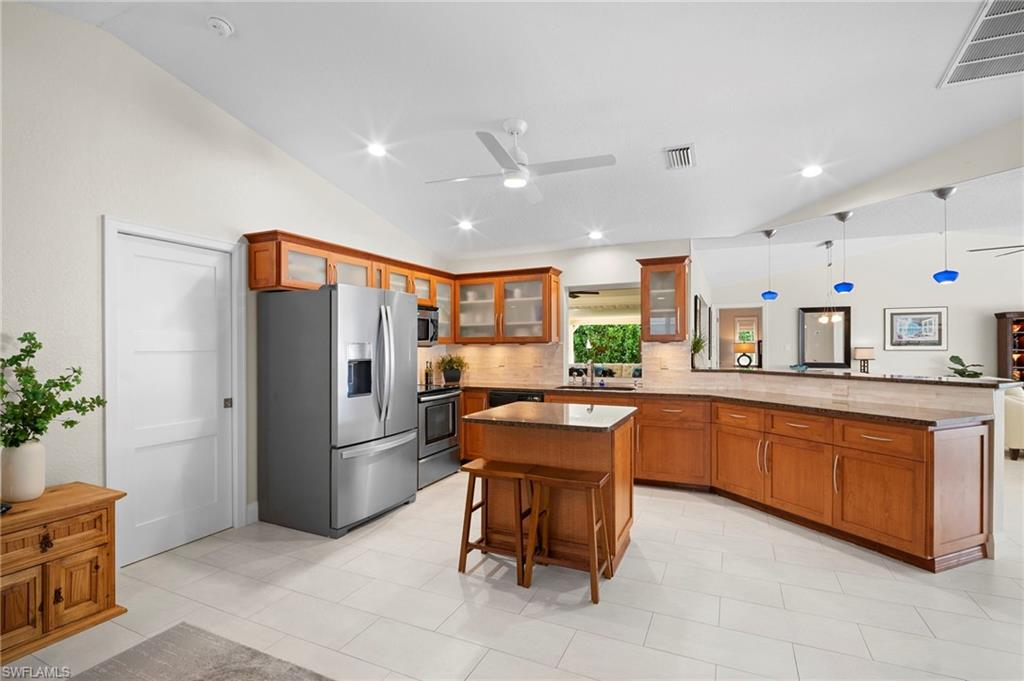 BOCA PALMS - Residential