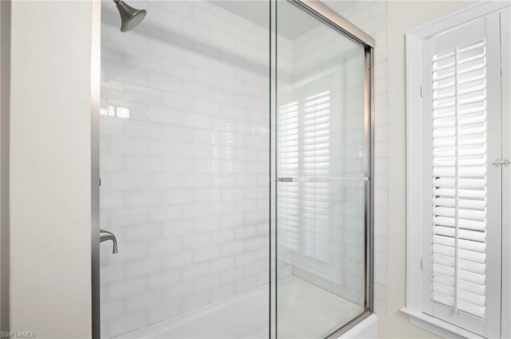 BOCA PALMS - Residential