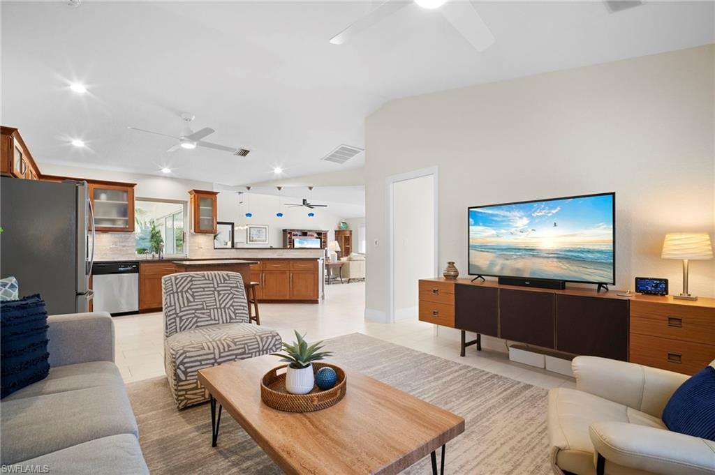 BOCA PALMS - Residential