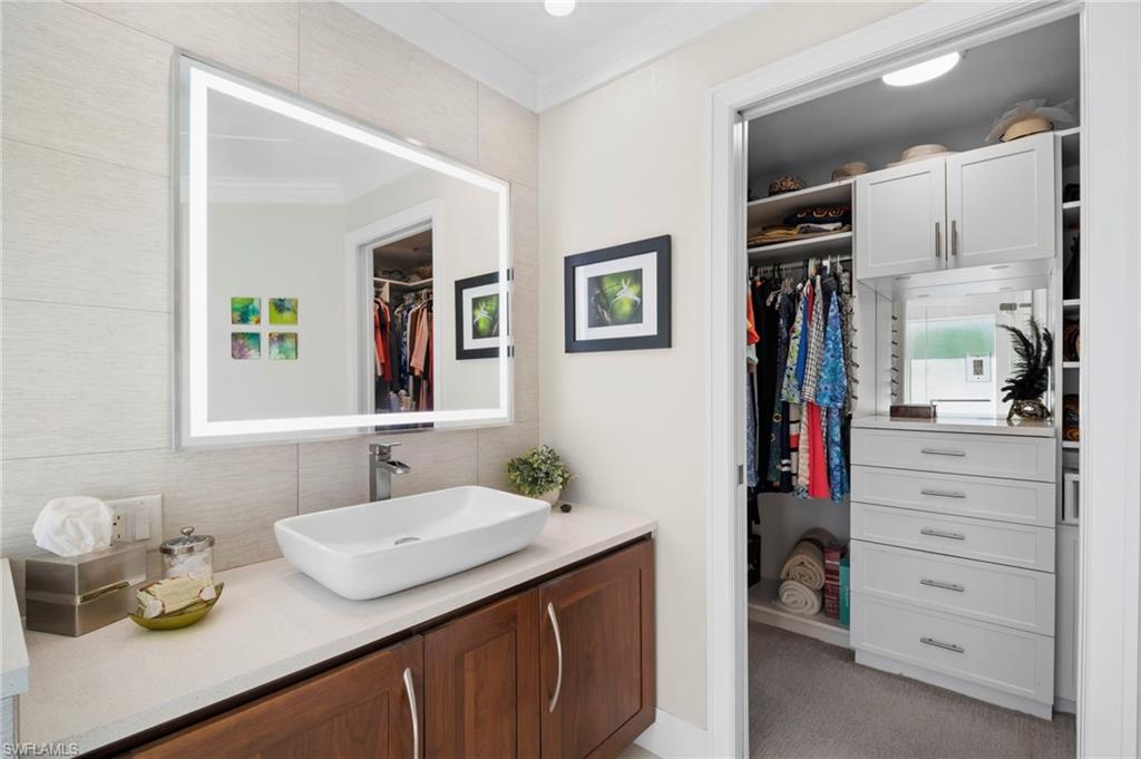 BOCA PALMS - Residential