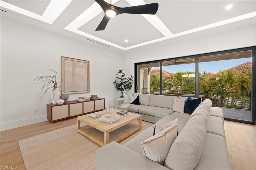 PARK SHORE - Residential
