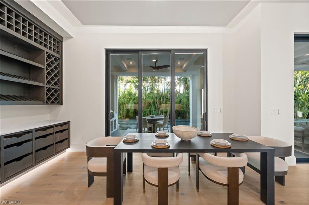 PARK SHORE - Residential