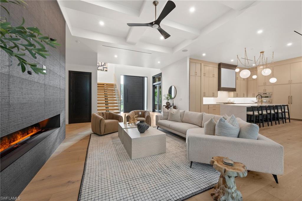 PARK SHORE - Residential