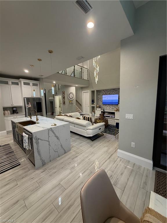 GOLDEN GATE ESTATES - Residential