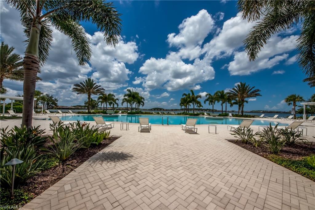 CORKSCREW SHORES - Residential