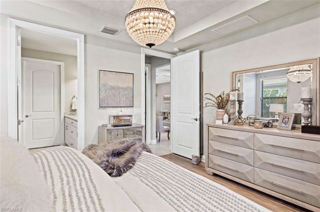 CORKSCREW SHORES - Residential