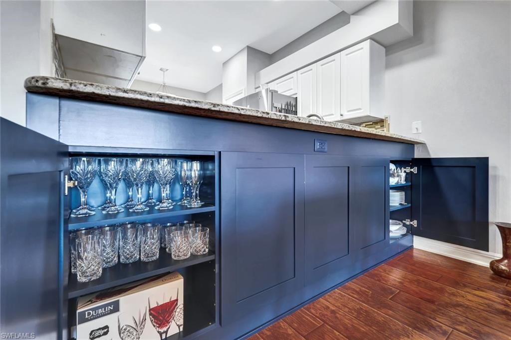 HERITAGE POINTE - Residential