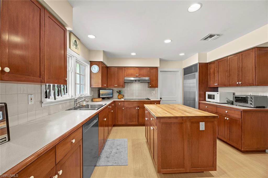 OLDE NAPLES - Residential