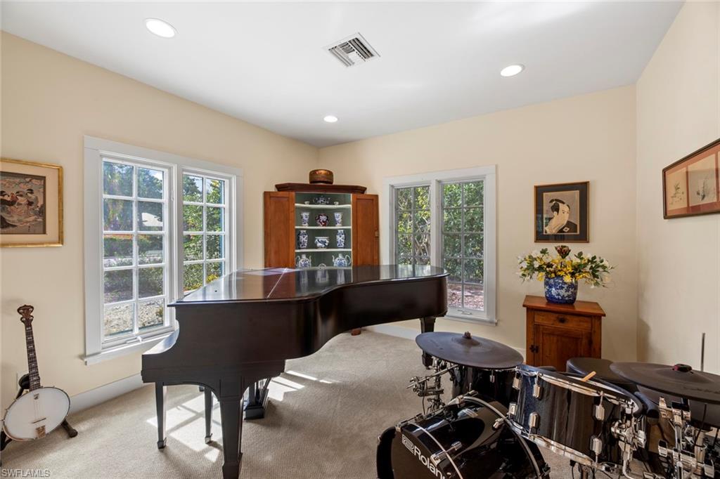 OLDE NAPLES - Residential