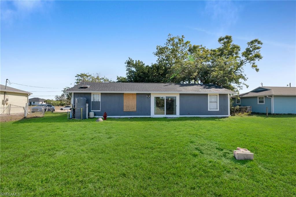 CAPE CORAL - Residential