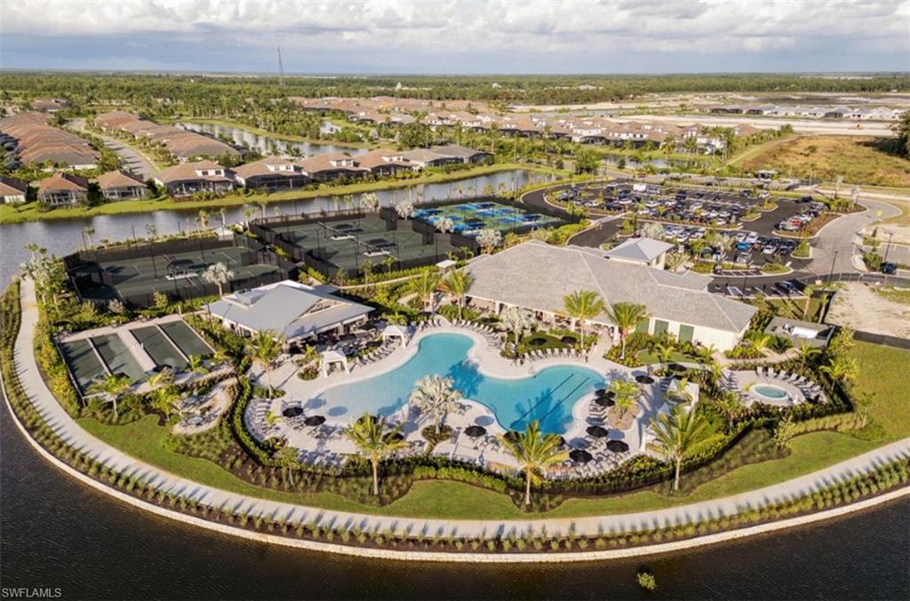 ESPLANADE BY THE ISLANDS - Residential