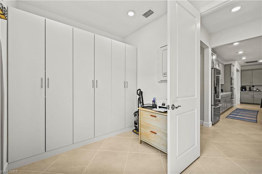 EDGEWATER SHORES - Residential