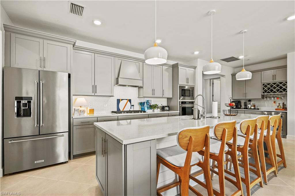 EDGEWATER SHORES - Residential