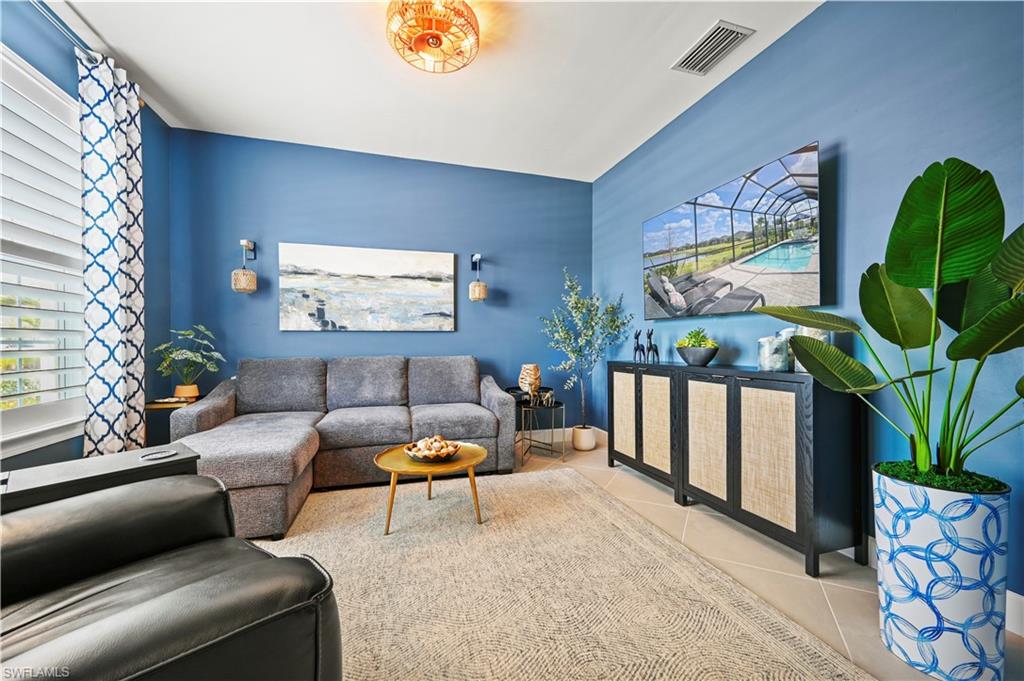 EDGEWATER SHORES - Residential