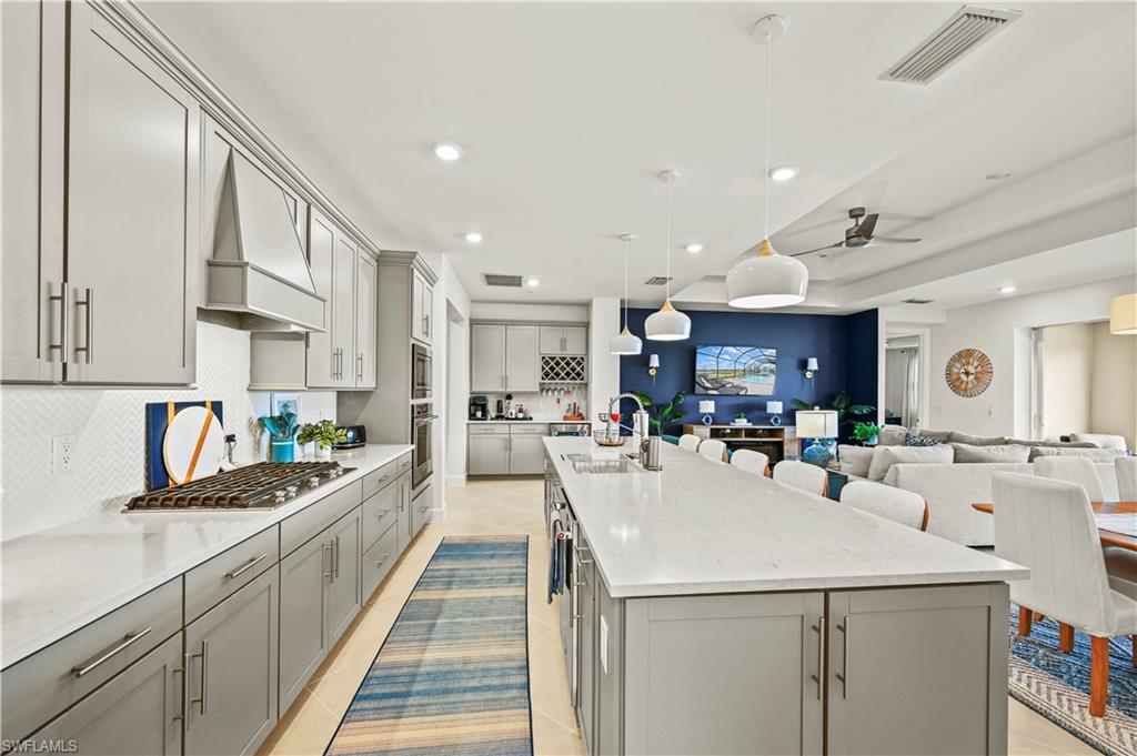 EDGEWATER SHORES - Residential