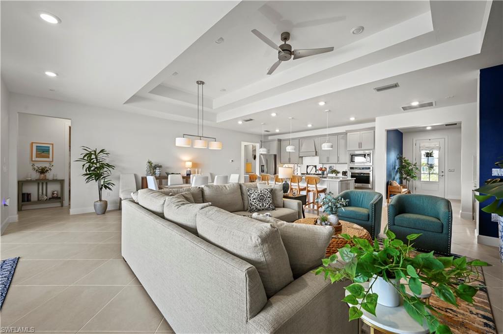 EDGEWATER SHORES - Residential