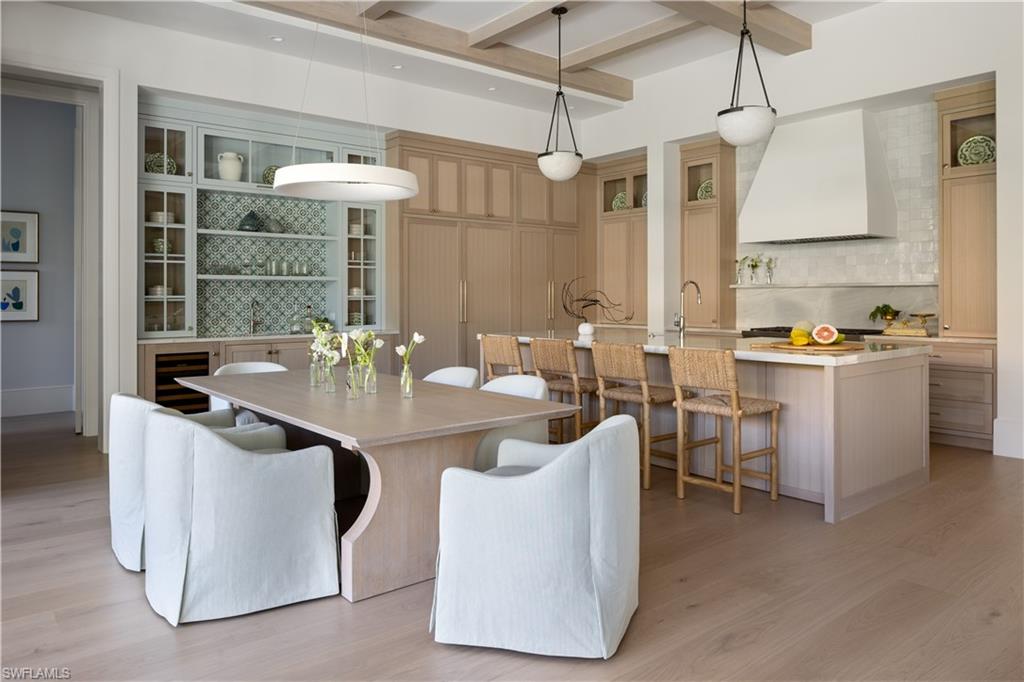 555 Whispering Pine LN