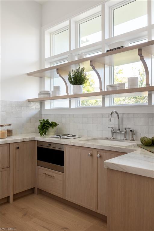 PARK SHORE - Residential