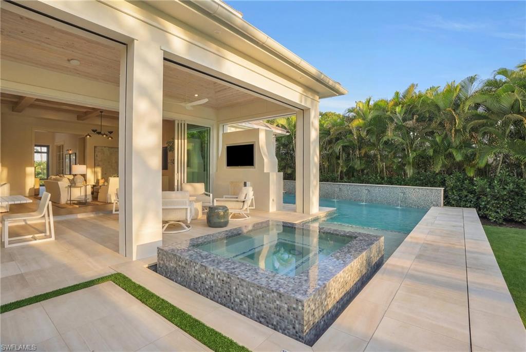 PARK SHORE - Residential