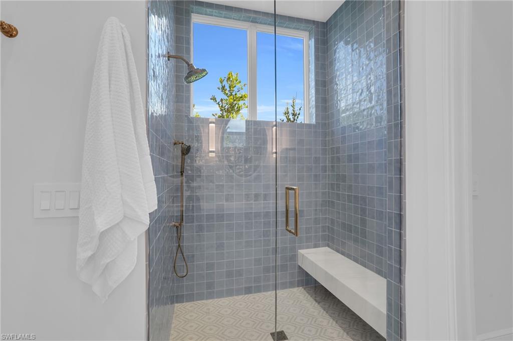 PARK SHORE - Residential