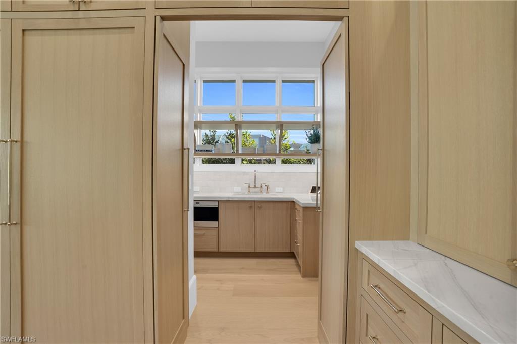 PARK SHORE - Residential