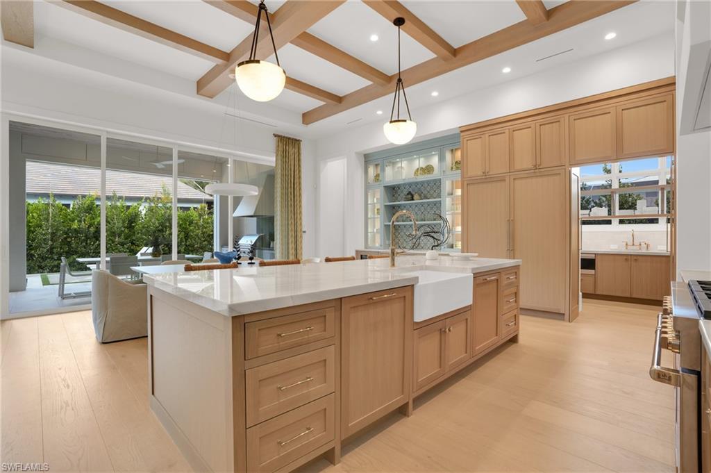 PARK SHORE - Residential