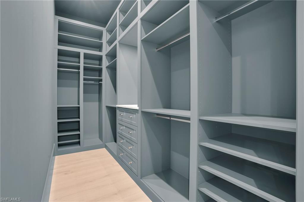 PARK SHORE - Residential